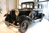 Reprezentační limuzína Walter 4B karosovaná v roce 1930 firmou Sodomka měla například potah sedaček z květovaného plyše.
