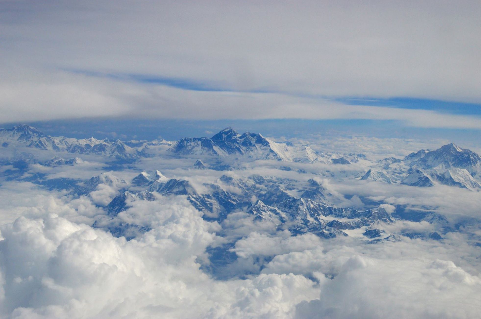 Místopředseda Sněmovny Petr Gazdík si během cesty z Bhútánu do Nepálu vyfotil Mt. Everest