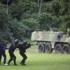 Fotogalerie: Jak vypadají militantní přípravy na fotbalový šampionát v Brazílii