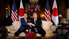 Americký prezident Donald Trump s japonským premiérem Šinzó Abem