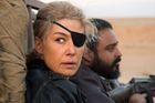 Film s Bond girl na HBO ukazuje, co zažívají novináři ve válce