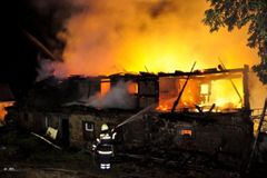Požár zničil penzion a chatu, škoda je přes 6 milionů