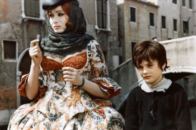 Život G. Casanovy se stal námětem pro řadu filmových zpracování. Záběr z italského filmu z roku 1969.
