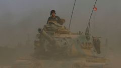 Turecký tank u hranic se Sýrií