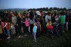 Migranti v Řecku protestovali proti špatným podmínkám v uprchlickém táboře. Zablokovali dálnici