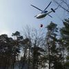 Hasiči likvidují požár na Červeném vrchu v Děčíně