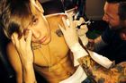 "Rozmazlený spratek" Bieber slaví 20. Jak se stal idolem?