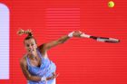 Kvitová před US Open senzačně prohrála, Muchová trápila Ósakaovou