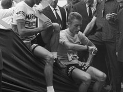 Federico Bahamontes (vlevo) a Jacques Anquetil