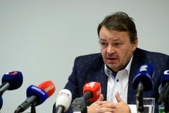 Prezident Českého hokeje Tomáš Král měl na vojně donášet StB