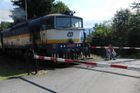 Vlak u Olomouce srazil muže, nehoda zastavila provoz mezi Olomoucí a Brnem