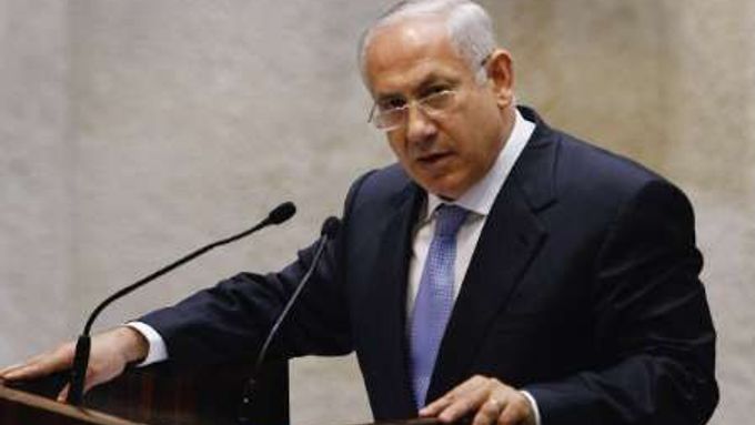 Benjamin Netanjahu promlouvá k poslancům