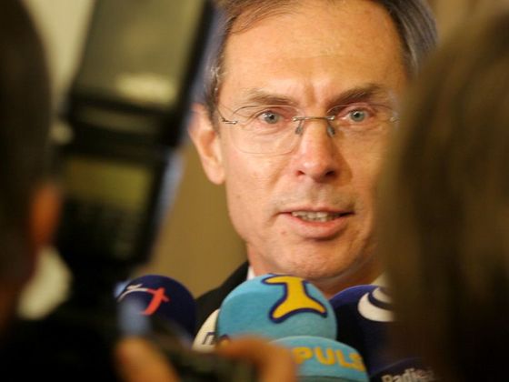 Švejnarova cesta na Hrad Kandidát na prezidenta Jan Švejnar