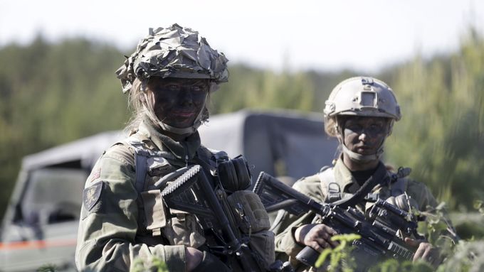 Cvičení NATO Saber Stryke v Lotyšsku.