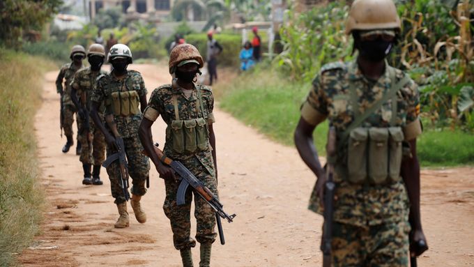 Ugandští vojáci, ilustrační foto.