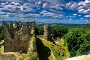 Strávíte léto v Česku? Objevte tajemný hrad i bránu do pekla, skvosty bez turistů