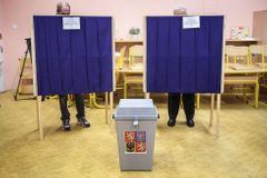 Na Trutnovsku se obávají podvodů při volbách. Komise budou hlídat koše, aby tam nezůstaly lístky