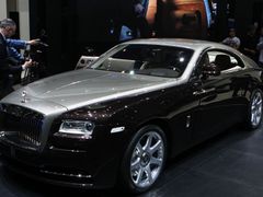 Do Kyjeva dorazil nový Rolls-Royce Wraith, ale jen jeden...