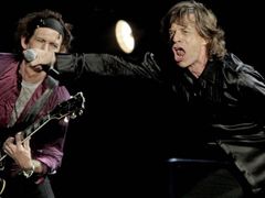 Rolling Stones na koncertě v Miláně, kde odstartovali svoje evropské turné.