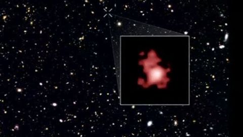 Nový rekord. Teleskop dohlédl ke galaxii vzdálené přes 13 miliard světelných let