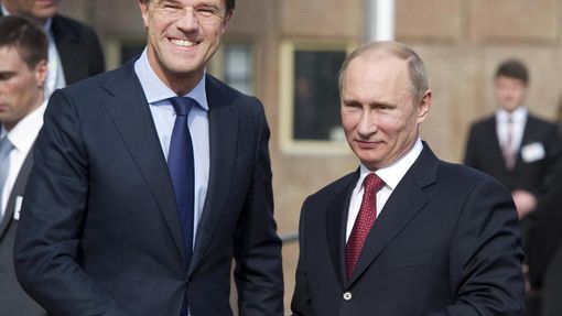 Vladimir Putin a nizozemský premiér Mark Rutte.