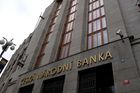ČNB posiluje dohled, bojí se odlivu kapitálu z českých bank