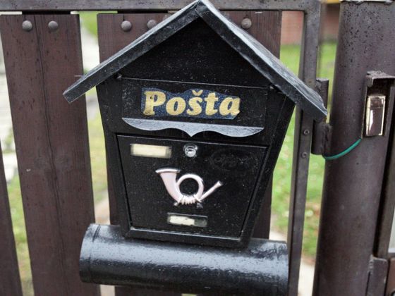 Přečtěte si také poštovní schránka pošta dopis