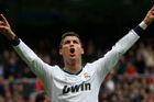 Ronaldo nasázel hattrick, oslabený Real zničil Sevillu