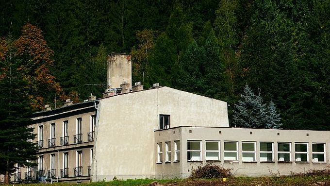 Petr Nevlud wants to move 50 families from Ostrava do the defunct sanatorium in Ostravice.