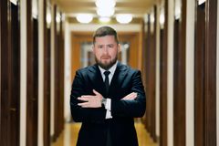 Guvernér České národní banky Michl získal prověrku na nejvyšší stupeň utajení