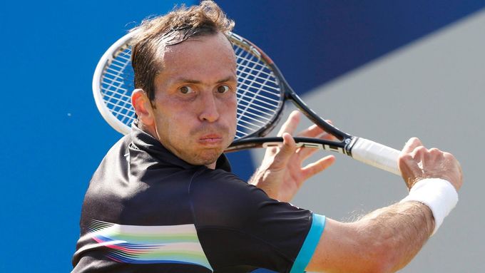 Radek Štěpánek postoupil po dvou letech do semifinále turnaje ATP. V Queen's Clubu se utká s přemožitelem Tomáše Berdycha Felicianem Lópezem.