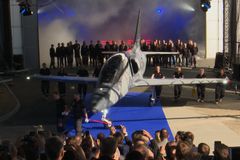 Nový český letoun L-39NG představen. Podívejte se na slavnostní roll-out