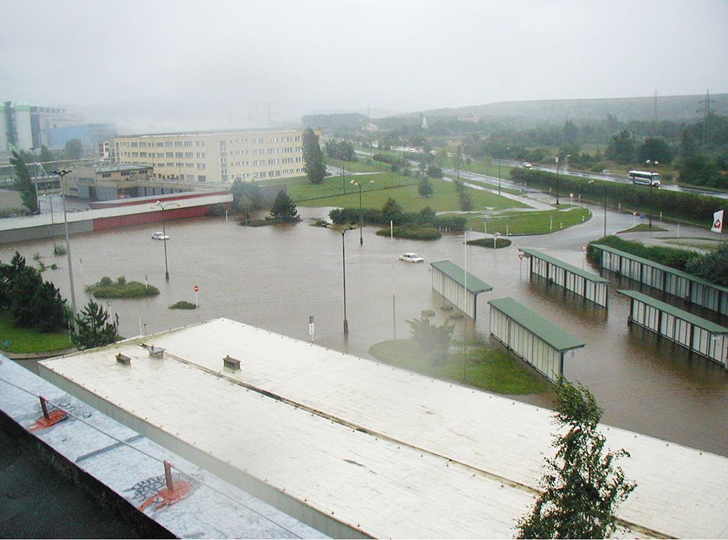Foto: Povodně v roce 2002 v povodí Ohře a Labe / Prunéřov