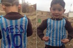 "Malý Messi" je terčem islamistů. Chlapec se bojí o život, jeho rodině vyhrožují