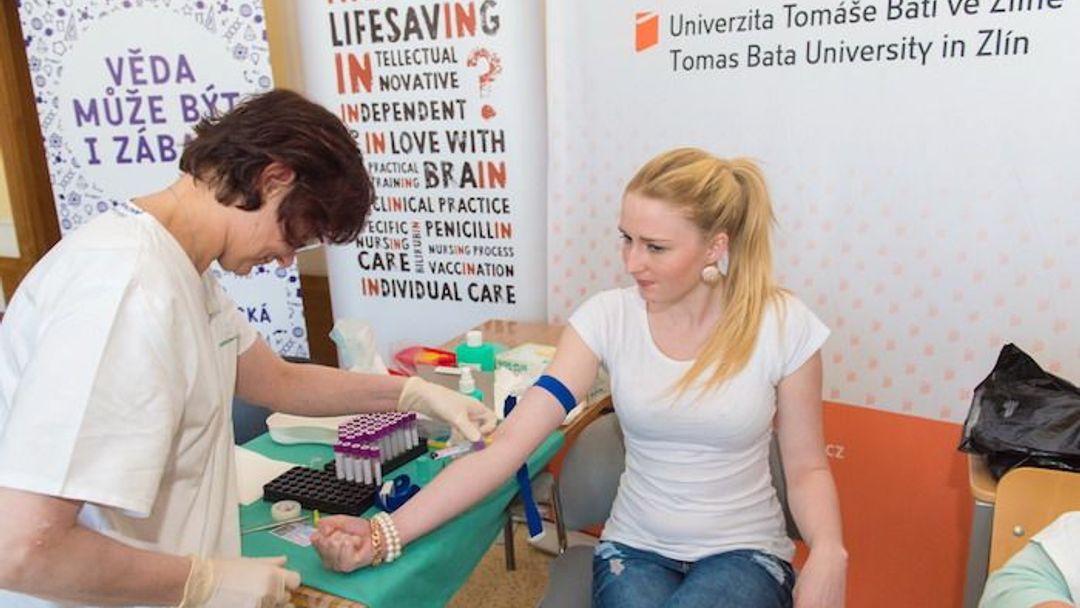 Registr dárců kostní dřeně se rozrostl o 204 lidí ze zlínské univerzity!