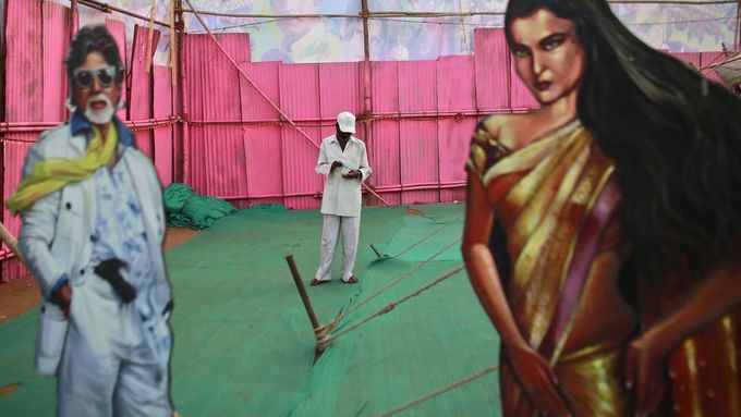 Foto: Fenomén Bollywood. Továrna na sny a její zákulisí