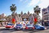 V elitní kategorii WRC sice stále jezdí vozy čtyř značek, ale v letošní sezoně zůstaly už jen dva skutečné tovární týmy - VW a Hyundai. Citroën a Ford zastupují soukromníci, byť s jasnou firemní podporou.