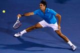 Roger Federer hrál téměř před domácím publikem. Pět tisíc fanoušků v hledišti fandilo především jemu.