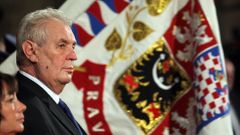 Vyznamenání od Zemana dostane slovinský prezident i šéf kritizovaného robotického centra