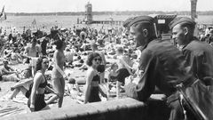 Wannsee vojáci SS na pláži Berlín nacismus třetí říše 1940