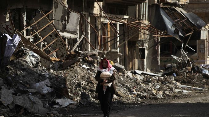 Východosyrské město Dajr az-Zaur bylo tři roky obléhané Islámským státem.