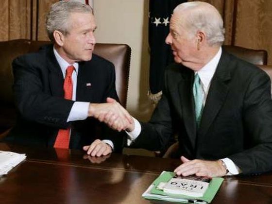 USA v nejdůležitější válce Prezident Bush s Jamesem Bakerem v Bílém domě