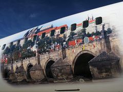 Na ruzyňském letišti bylo včera pokřtěno letadlo domácího dopravce Travel Service, které bude propagovat hlavní město a Letiště Praha ve vzdálených destinacích..