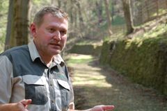 Policie navrhla obžalovat Mynářova šéfa Lán Baláka kvůli těžbě kamene