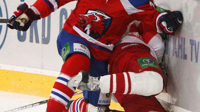 FOTO První prohra v KHL. Lev poklekl před Spartakem