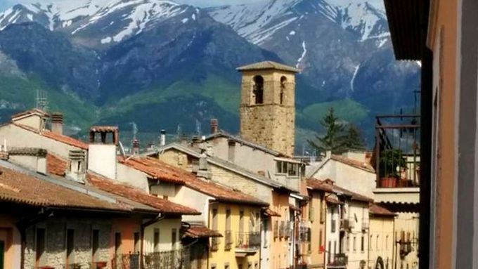 Malebné horské městečko Amatrice před zemětřesením.