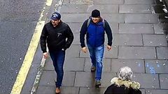 Snímky dvou Rusů ze 4. března v Salisbury.