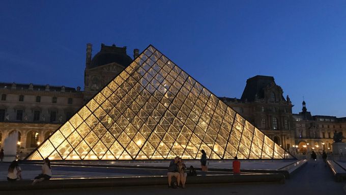 Pařížské muzeum Louvre