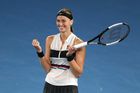 Kvitová přežila krizi a je ve finále Australian Open. Plíšková padla v úchvatné bitvě