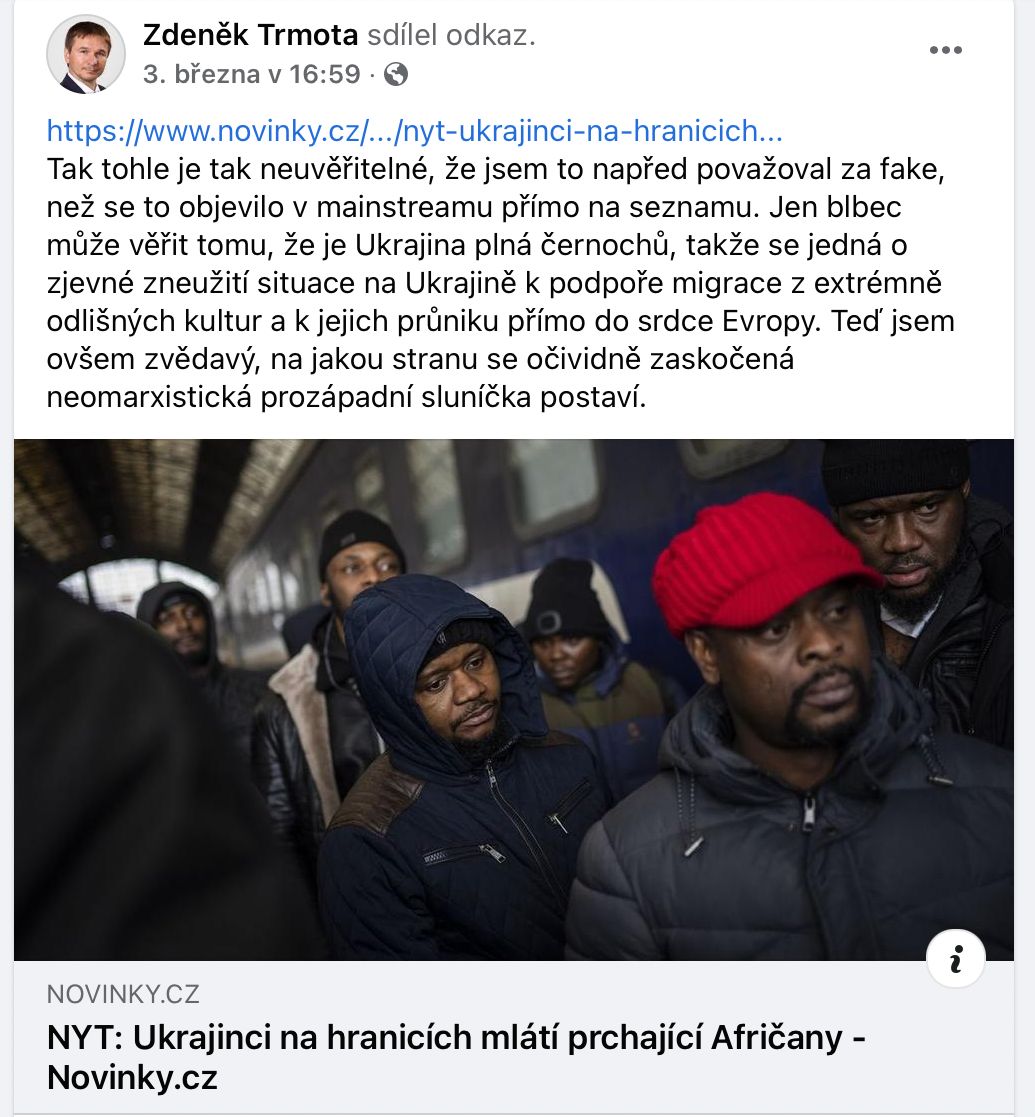 Příklad příspěvků v jedné z veřejných skupin na Facebooku, které šíří lži o zneužívání situace na Ukrajině za účelem nelegální migrace Afričanů a Asiatů.